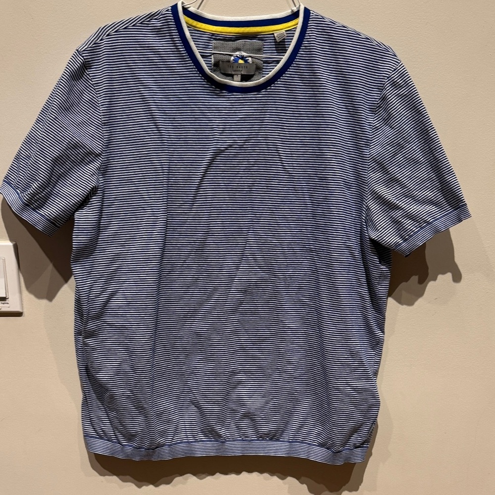 Ted Baker London size 7 men’s t-shirt